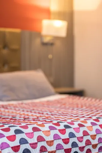 Découvrez nos deux belles suites au Brit Hotel de Foix, Foix, Brit Hôtel Foix